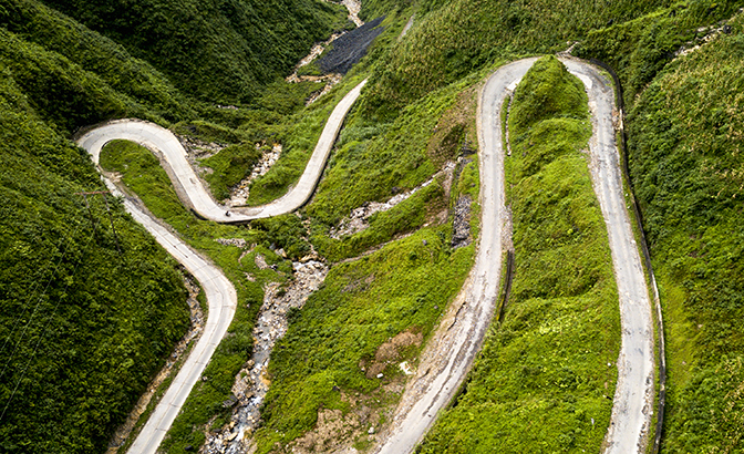 The dramatic winding roads of the geopark